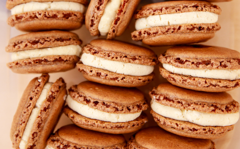 Almás pite macaron kekszes héjakkal