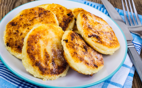 Szirnyiki-orosz túrópalacsinta recept fotóval Szirnyiki-orosz túrópalacsinta