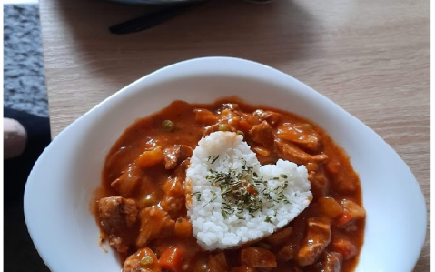 Sárgarépás-borsós sertéskockák recept fotóval Sárgarépás-borsós sertéskockák