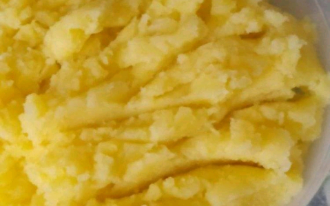 Fokhagymás spenót tört krumplival