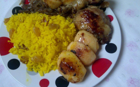 Birsalmás csirke mazsolás rizzsel recept fotóval Birsalmás csirke mazsolás rizzsel