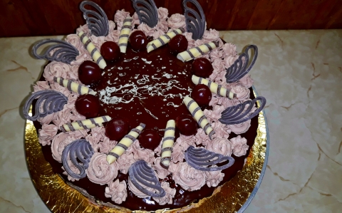 Rumos-meggyes csokoládétorta recept fotóval Rumos-meggyes csokoládétorta