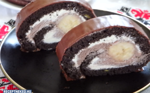 Banános-csokoládés tekercs