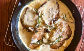 Könnyű sertésborda mustármártással