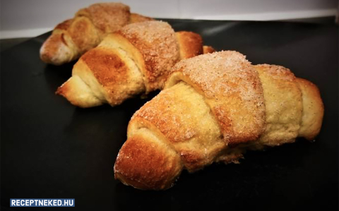Mini kürtőskalács kifli recept fotóval Mini kürtőskalács kifli