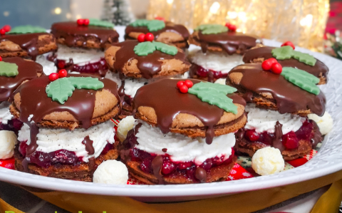 Vörösáfonyás habos karácsonyi falatkák recept fotóval Vörösáfonyás habos karácsonyi falatkák