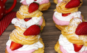 Fehér csokoládés, epres-mascarponés képviselőfánk