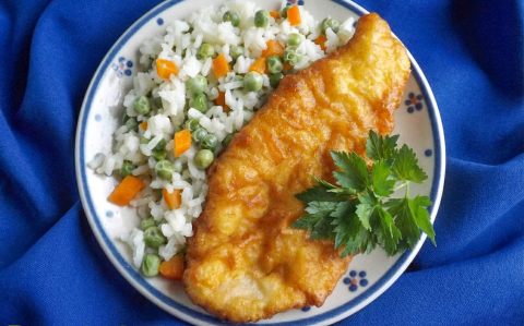 Sajtkrémes bundában sült csirkemell