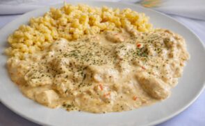 Mustáros-tejfölös csirke