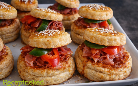 Sonkás-sajtos vendégváró kosárkák