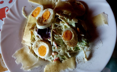 Joghurtos-sajtos saláta recept fotóval Joghurtos-sajtos saláta
