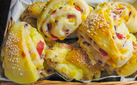 Töltött hajtoványok recept fotóval Töltött hajtoványok