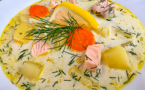 Finn lazacleves (lohikeitto) recept fotóval Finn lazacleves (lohikeitto)