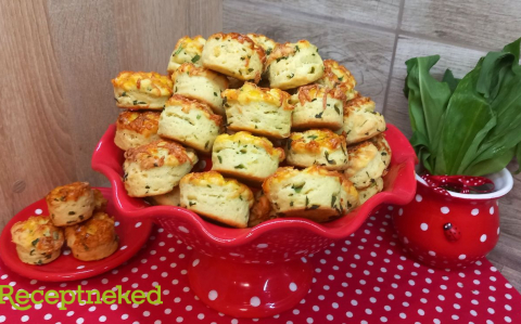 Medvehagymás pogácsa recept fotóval Medvehagymás pogácsa