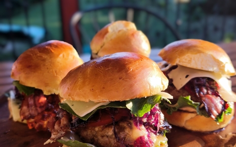 Juicy Lucy burger