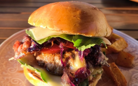 Juicy Lucy burger