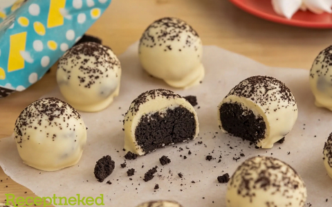 3 hozzávalós oreo golyók recept fotóval 3 hozzávalós oreo golyók