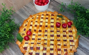 Rácsos cseresznyés pite