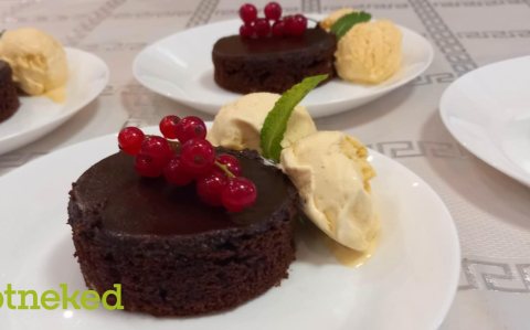 Duplán csokis brownie