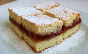 Burgonyás-lekváros sütemény recept fotóval Burgonyás-lekváros sütemény