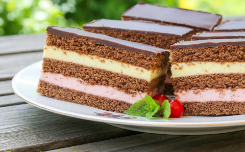 Lajcsi szelet mézes tésztával