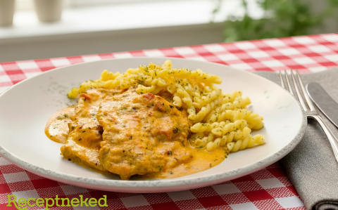 Paradicsomos-tejszínes karaj