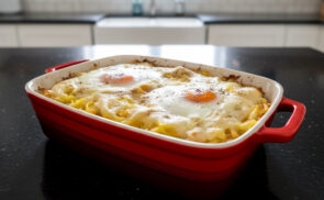 Juhtúrós, tepsis krumpli tojással