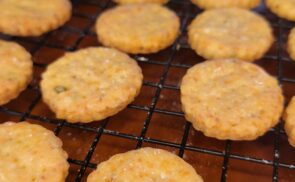 Jalapenos sajtos keksz