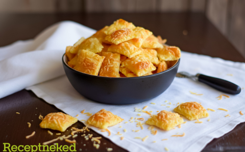 Pofonegyszerű sajtos ropogós