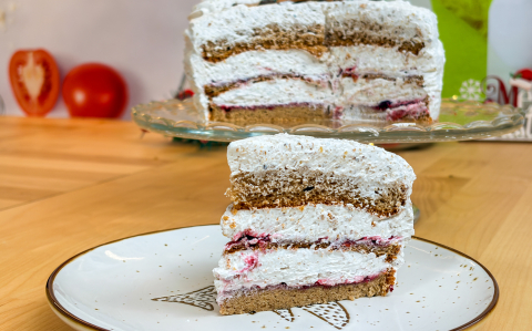 Diókrémes fahéjtorta