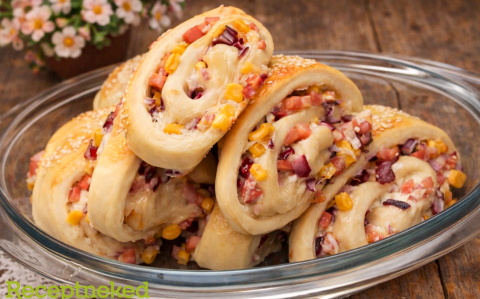 Gazdagon töltött háromszögek