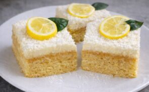 Bögrés citromos-grízes kocka